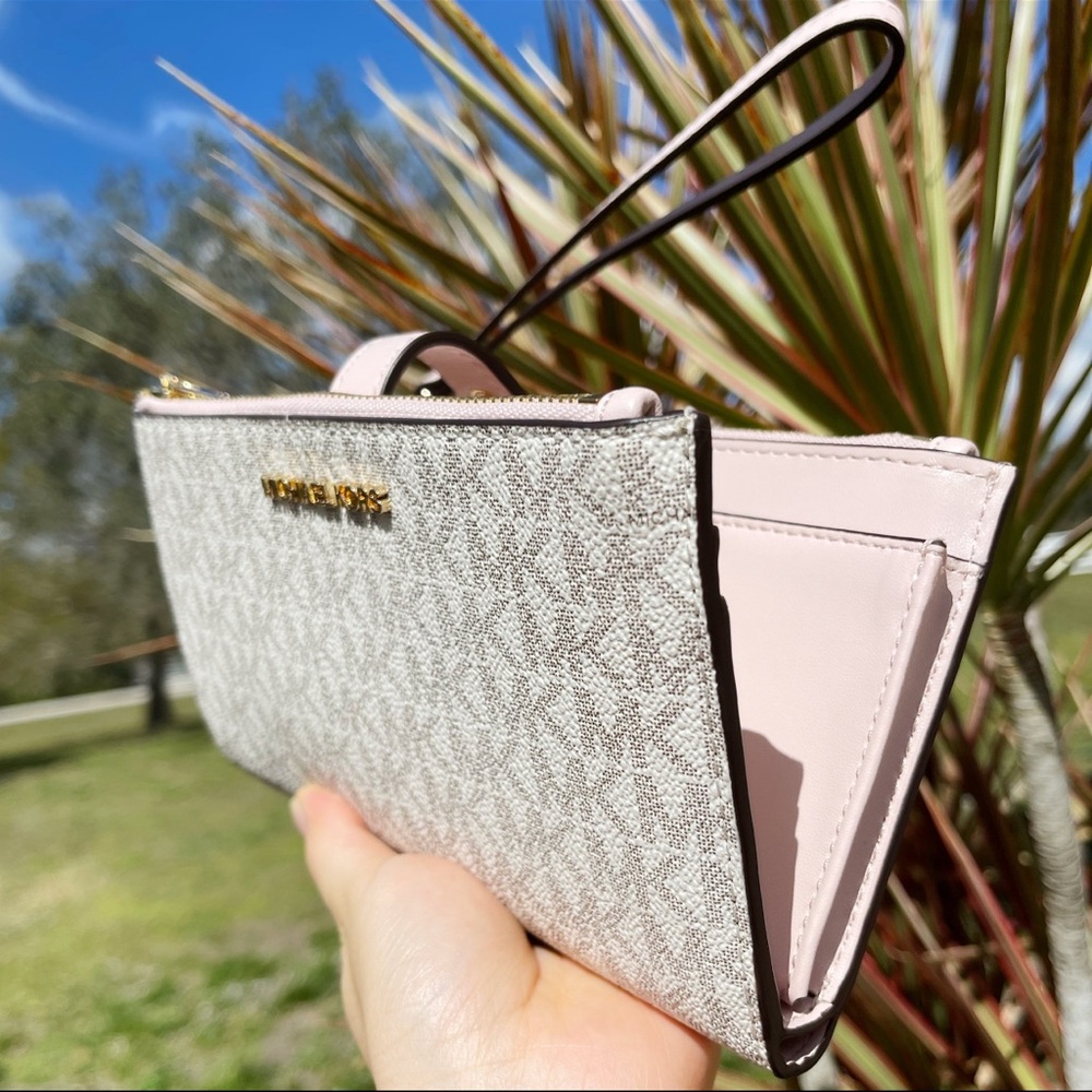 Michael Kors Kenly XL Tote Graphic Logo Vanilla MK Pink + Double Zip Wristlet - Picture 7 of 10
